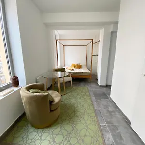villeurbanne-rpublique-la-doua.hotels-rhonealpes.com/